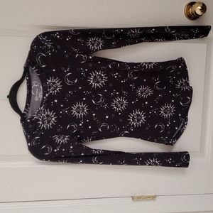 Long sleeve celestial black top